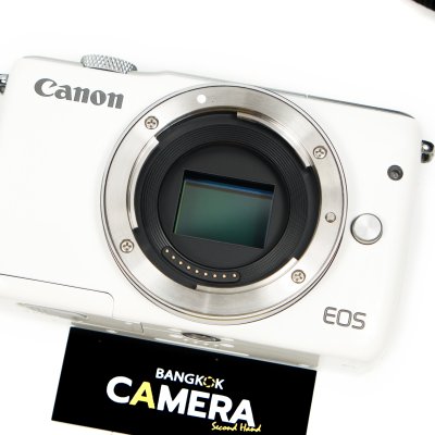 Canon EOS M10