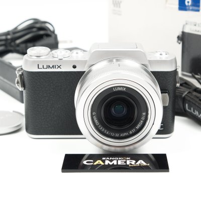 Lumix GF8