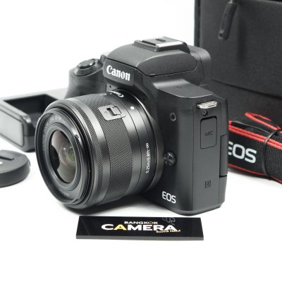 Canon EOS M50