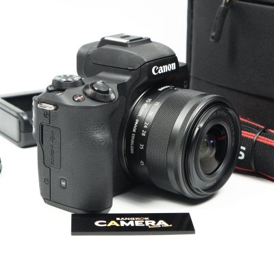 Canon EOS M50