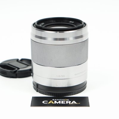 E50mm F1.8 OSS