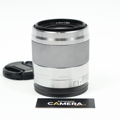 E50mm F1.8 OSS