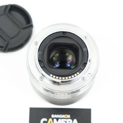 E50mm F1.8 OSS