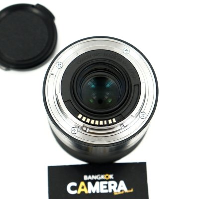 EFM 32mm F1.4 STM