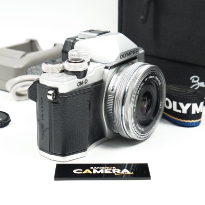 Olympus EM10 II
