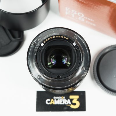E50mm F1.8 OSS