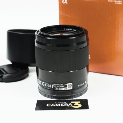 E50mm F1.8 OSS