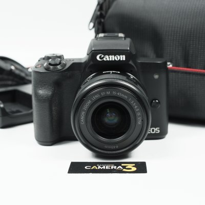 Canon EOS M50