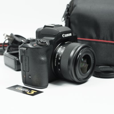 Canon EOS M50