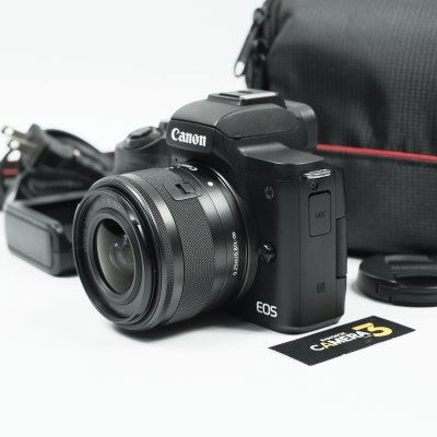 Canon EOS M50