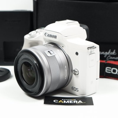 Canon EOS M50