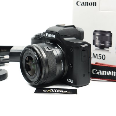 Canon EOS M50