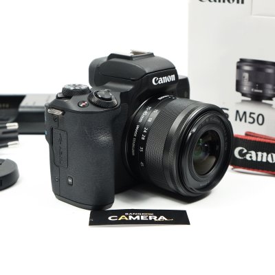 Canon EOS M50