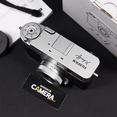 Fujifilm X half