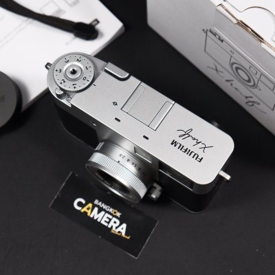 Fujifilm X half