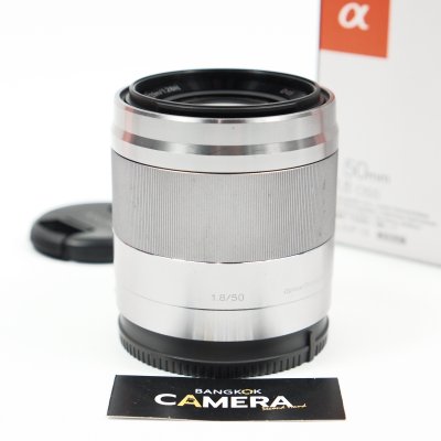 E50mm F1.8 OSS