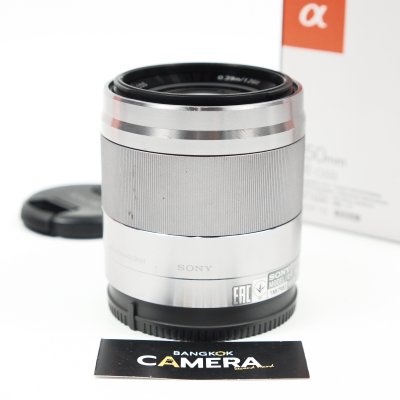 E50mm F1.8 OSS