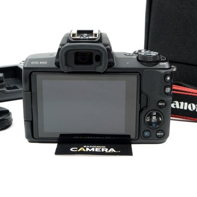 Canon EOS M50