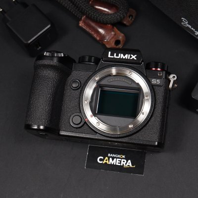Lumix S5 Body