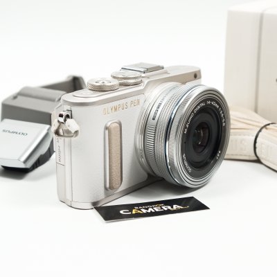 OLYMPUS EPL8