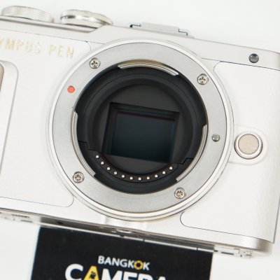 OLYMPUS EPL8