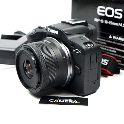 Canon EOS R50