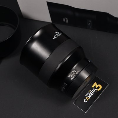 Zeiss Batis 40mm F2 CF Macro