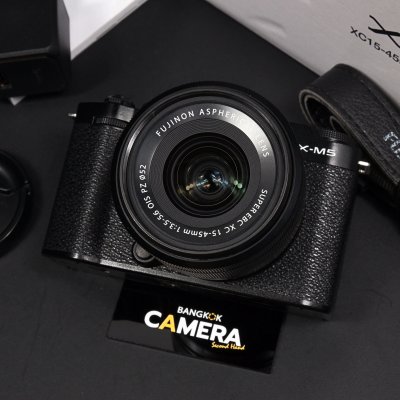 Fujifilm XM5