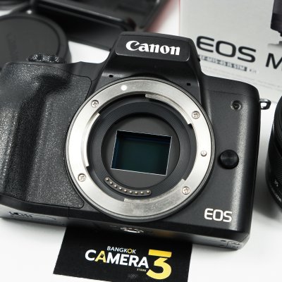 Canon EOS M50
