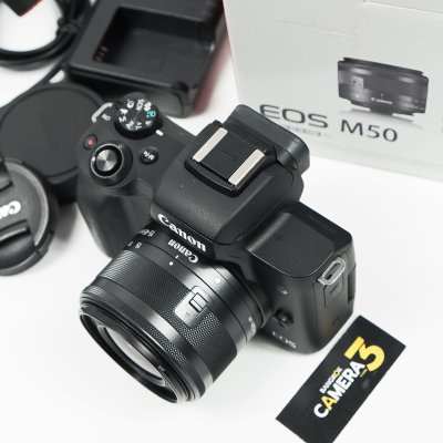 Canon EOS M50