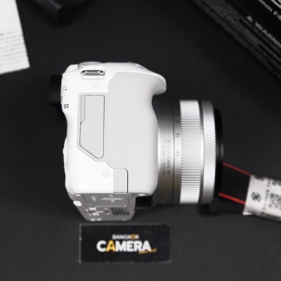 Canon EOS R50