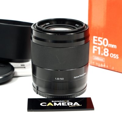 E50mm F1.8 OSS
