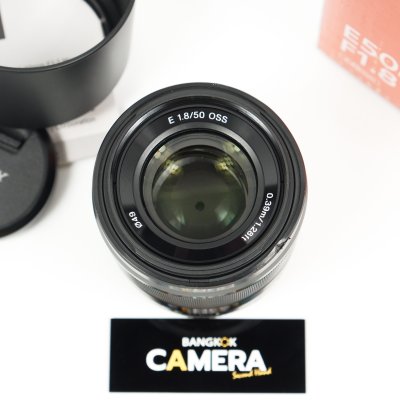 E50mm F1.8 OSS
