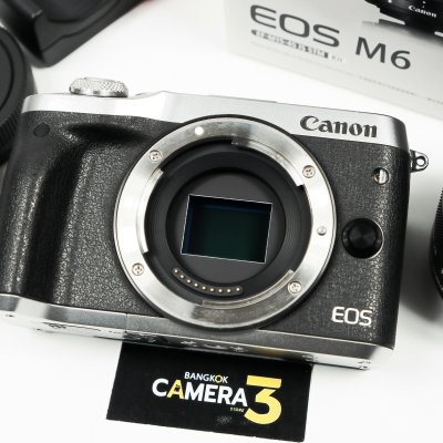 Canon EOS M6