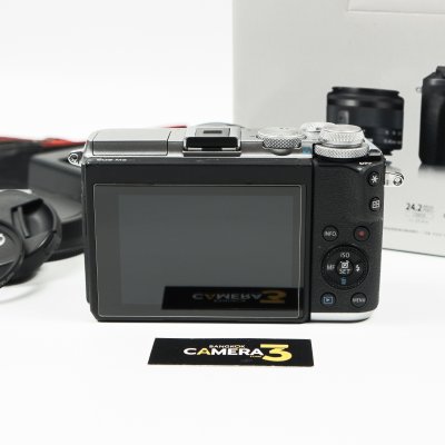 Canon EOS M6