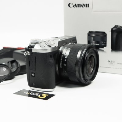 Canon EOS M6