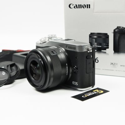 Canon EOS M6