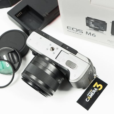 Canon EOS M6