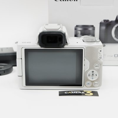 Canon EOS M50