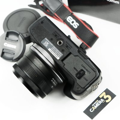Canon EOS R50