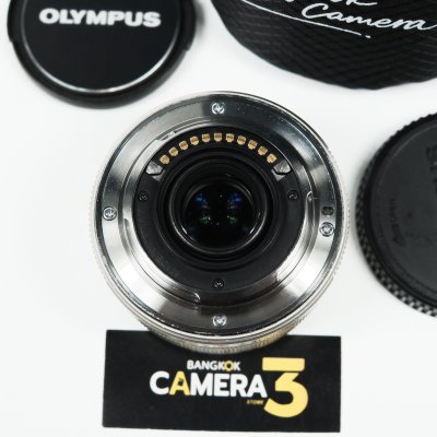 Zuiko 17mm F1.8