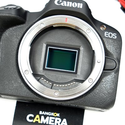 Canon EOS R50