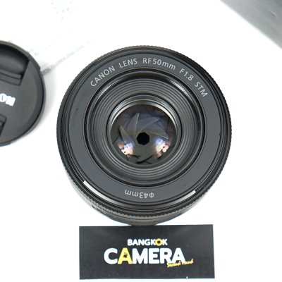 RF50mm F1.8 STM