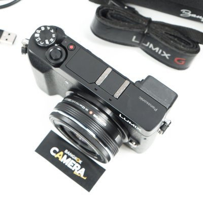 Lumix GX85 + Zuiko 14-42mm