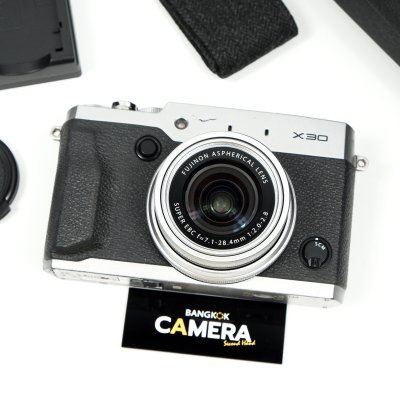 Fujifilm X30
