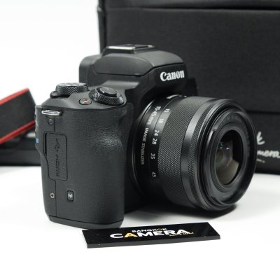 Canon EOS M50