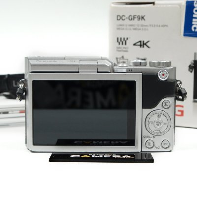 Lumix GF9