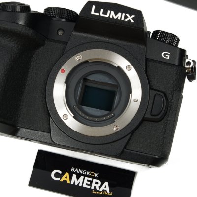 Lumix G90