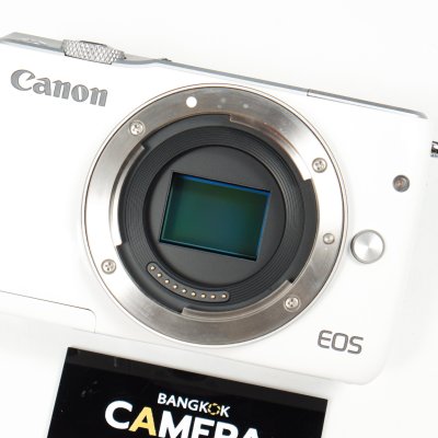 Canon EOS M10