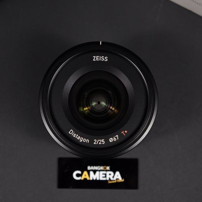 Zeiss Batis 25mm F2